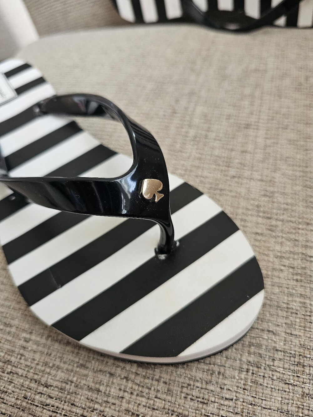 Kate Spade Mini Wedge Flip Flops - Picture 8 of 9